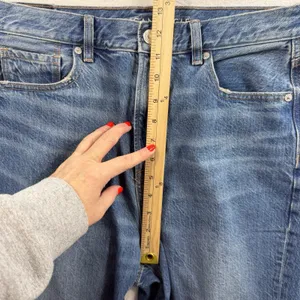 American Eagle 10 Long 10T Highest Rise Mom‎ Jeans Ripped Knee Distressed Blue thumbnail 14