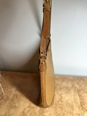 Vintage Dooney & Bourke British Tan Embossed Leather Shoulder Hobo Bag USA Made thumbnail 3