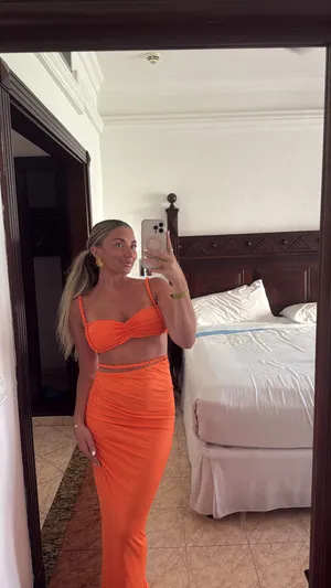 Amazon Vacation two piece set thumbnail 3