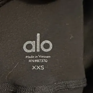 Alo‎ Yoga Black Pants thumbnail 7