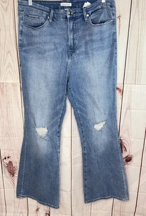 GOOD AMERICAN Good Legs High Rise Flare Jeans! thumbnail 1