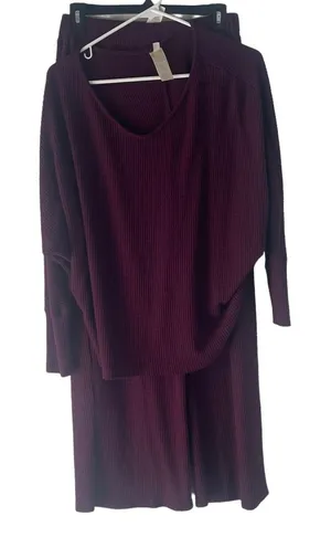 Retreat Women's Size Small Burgundy Purple Two Piece Pajama‎ Set thumbnail 1