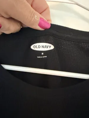 Old Navy Black Ribbed Long-Sleeve Crew Top, Sz M thumbnail 2
