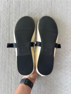 No Boundaries Ivory Cream Mary Jane Flats with Black Studded Strap Sz 9.5 thumbnail 6