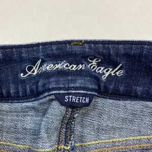 American Eagle Stretch Artist Crop‎ Jean Dark Was Denim Womens Size 0 thumbnail 4