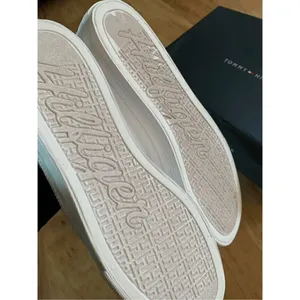 Tommy Hilfinger white sneakers size 6.5 new thumbnail 3