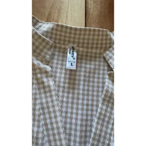 ePretty Chicago Tan Gingham Tiered Button Down‎ Dress Large Boho Cottagecore thumbnail 3
