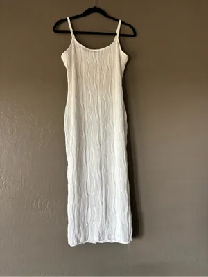 Slim Fit White Midi Dress with Spaghetti Straps thumbnail 6