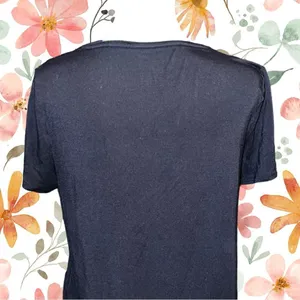 Nine West soft spun plain black stretchy top! thumbnail 5