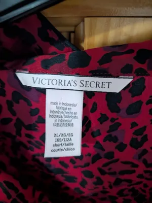 Victoria’s Secret Red Leopard Satin Pajama Top XL Short thumbnail 2