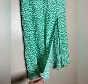 CLEARANCE! Green H&M Patterned Maxi Skirt Size 10 NWT thumbnail 4