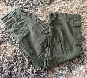 American Eagle Wide-Leg Green Cargo Pant thumbnail 1
