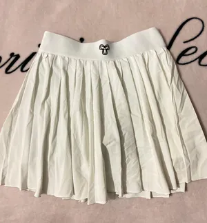 Aritzia TNA Skirt thumbnail 1