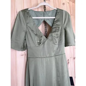NWT Lulus Elegant Confidence Sage Satin Flutter Sleeve Cutout Maxi Dress Size S thumbnail 4