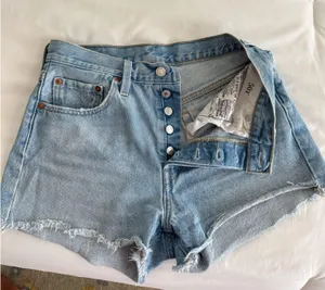 Levi’s 501 High-Rise Shorts thumbnail 1