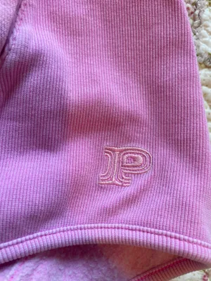 PINK Victoria's Secret Sweat Shorts thumbnail 3