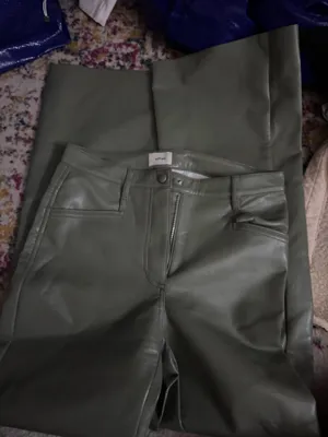 Aritzia Wilfred Pants Leather thumbnail 2