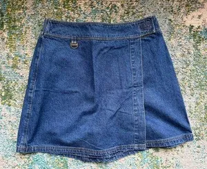 Vintage Y2K Tapemeasure denim jean skort, size 12 thumbnail 1