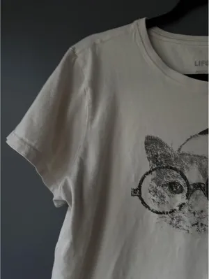 Life is Good Women's Cat with Glasses and Santa Hat Graphic T-Shirt thumbnail 5