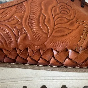 Handmade Mexican Floral Tooled Leather Huarache Oxfords Tan Sz 6 Comfort Travel thumbnail 9