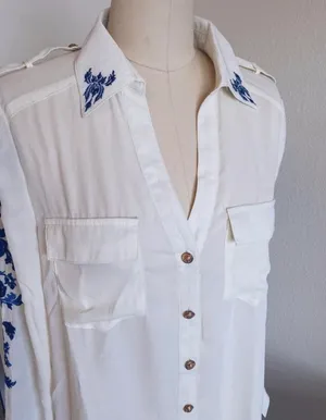 White And Blue Top  thumbnail 4
