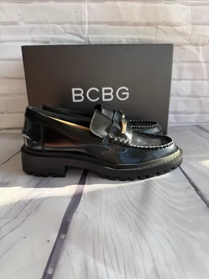 BCBGeneration Laney Loafer with Gold Accent Black Size 5 thumbnail 4