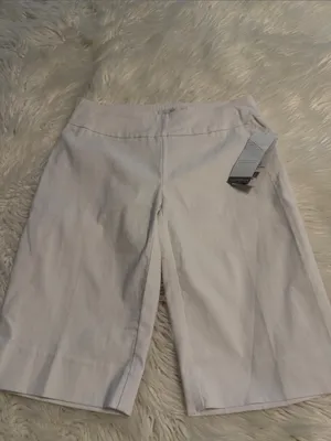 new directions White Bermuda Shorts Mid-Length Cut inseam 11” waist 30” size 6 thumbnail 7