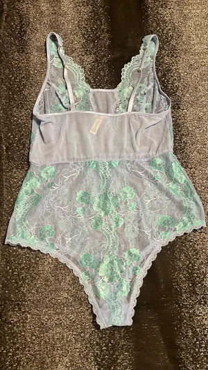 Womens medium Soma Intimates floral Eyelash Lace High Leg Lingerie Bodysuit thumbnail 2
