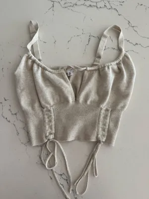 Lelis Crop Top Tan thumbnail 1