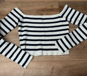 Edikted Off-The-Shoulder Top thumbnail 1