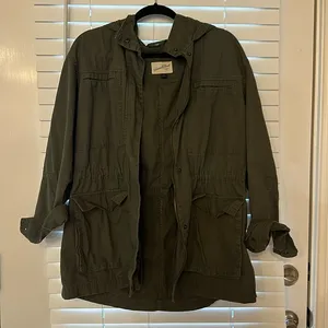 Universal Threads utility jacket thumbnail 1