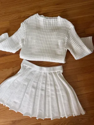 Amazon sweater set thumbnail 1