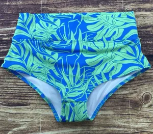 PINK Active Gym To Swim Women’s Bikini Bottom Sz M Stretch Multicolor Tropical thumbnail 1