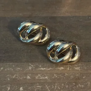 Vintage Napier gold tone chain link clip on earrings thumbnail 1
