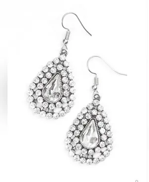 NWT Paparazzi Diamond Dazzle Silver Rhinestone Teardrop Earrings thumbnail 1