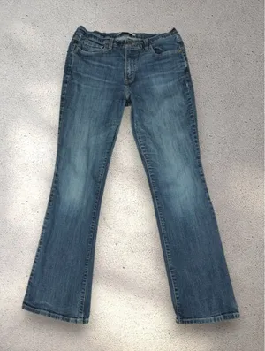 Levi's 515 Bootcut Jeans Women's 12M (32x30) Dark Wash Flap Pockets Western Y2K thumbnail 1