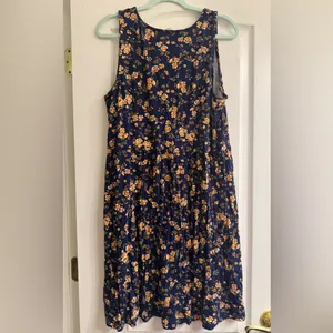 Old Navy Blue Floral Sleeveless Jersey Knit Seamed Waist Swing Dress - size XL thumbnail 3