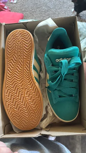 Adidas Shoes Women’s thumbnail 1
