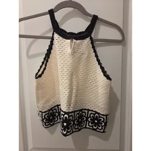 Zara Cute Crochet Halter Top with Floral Daisy Border. Size 13-14 years thumbnail 3