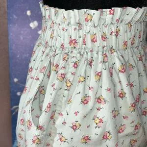 Jack Wills Size 4 High Waistband Floral Skirt thumbnail 5