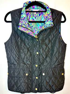 Lilly Pulitzer Getaway Black Quilted Vest Floral Lining Gold Hardware L thumbnail 1