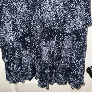 Free‎ People Kiss Me Baby Tiered Midi Skirt Blue Grey Snake Print Sz 4 Boho thumbnail 2