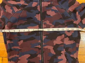 Lululemon Scuba Full-Zip HoodieHeritage 365 Camo Smoky Red Night Sea - Size 4 thumbnail 6