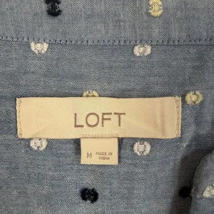 LOFT Women's Medium Blue Swiss Dot Chambray Button Front Dress Short Sleeve thumbnail 4