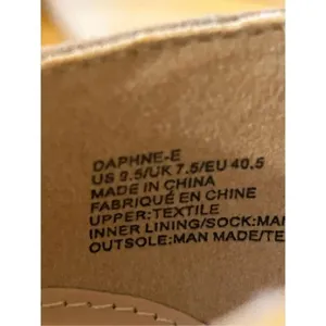 JF Daphine Block High Heels Size 9.5 Tan thumbnail 8