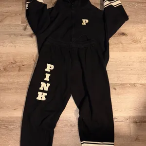 PINK Victoria's Secret Black Hoodie and Sweatpants Set thumbnail 2