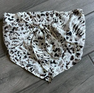 Windsor leopard Animal Print Tie-Front Bandeau Top thumbnail 1
