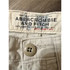 Vintage Y2K Abercrombie & Fitch Y2K Low Rise Chino Shorts‎ Cream Women's Size 6 thumbnail 2
