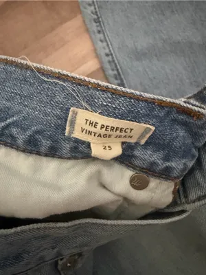 Madewell The Perfect Vintage Jean Size 25 Light Wash High Rise Straight Leg thumbnail 7