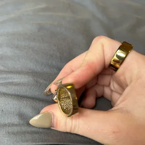 Kendra Scott Gold Ring with Gray Stone thumbnail 3